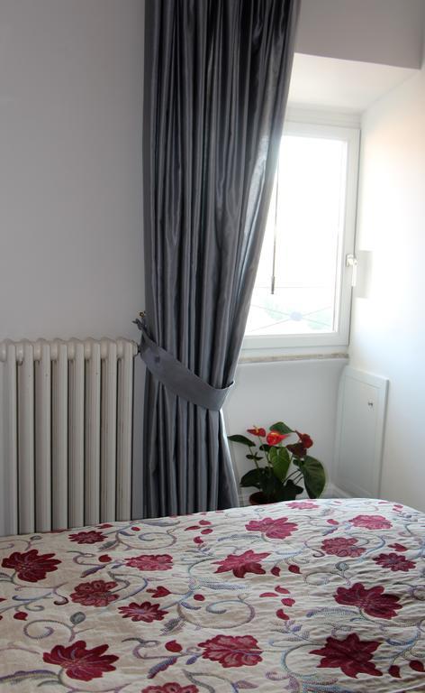 La Rosa Del Vaticano Luxury Apartment 로마 외부 사진